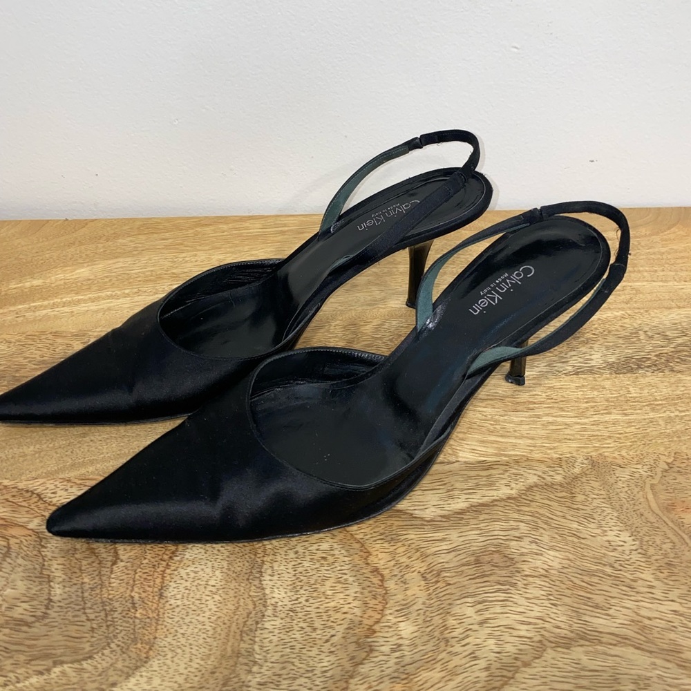 Calvin Klein Pointy Toe Silk Heels/pumps
